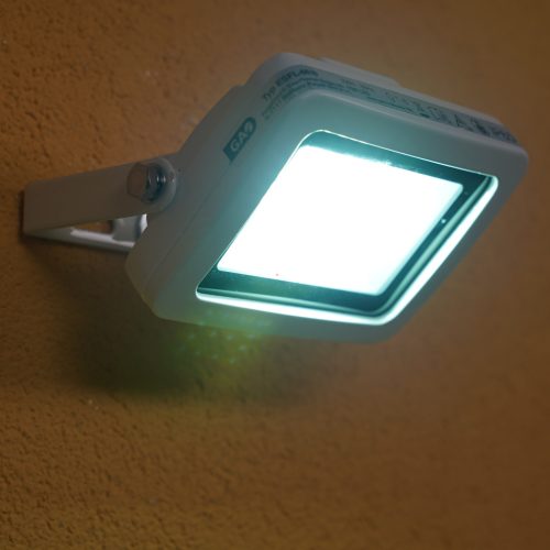 LED reflektor 10W fehér 900lm 6500K (Flare)