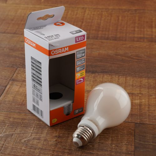 Osram E27 LED SStar 18W 2452lm 2700K melegfehér, szabályozható 330° - 150W izzó helyett