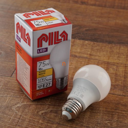 PILA E27 LED 10W 1055lm melegfehér - 75W izzó helyett